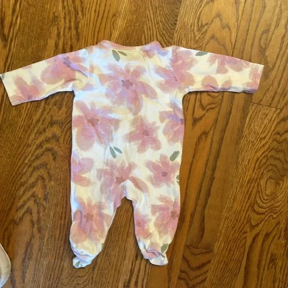 Carters pink floral onesie size 0-3M